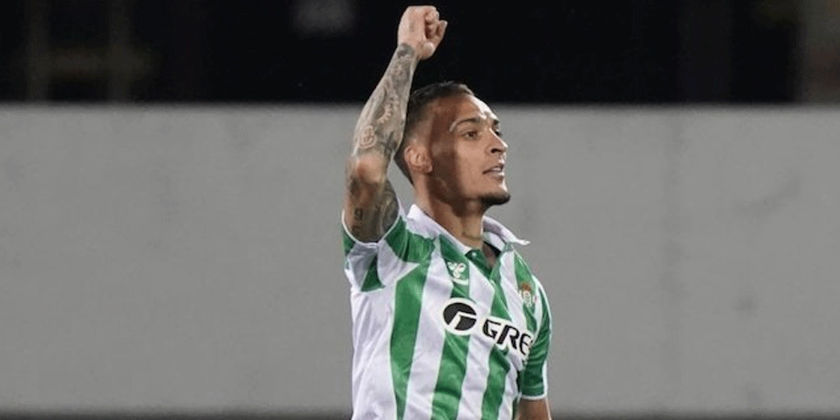 Performa dan Keinginan Antony di Lapangan